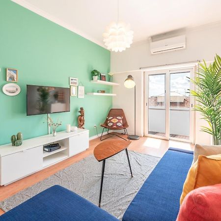 GuestReady - Vibrant 2BR Apartment Lisboa Extérieur photo